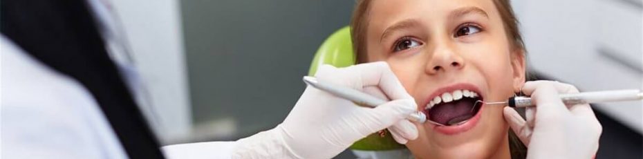 convincing your child for dental check-up with the help of kids dentist glendale